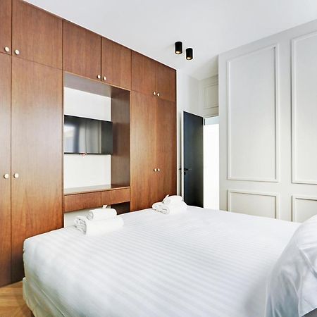 Pick A Flat'S Apartment In Triangle D'Or - Pierre 1Er De Serbie Париж Экстерьер фото